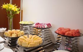 Khách Sạn Le's Cham